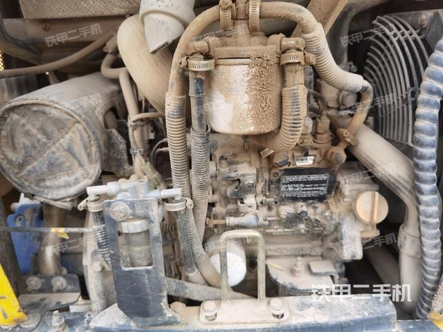 发动机室（上车部件）