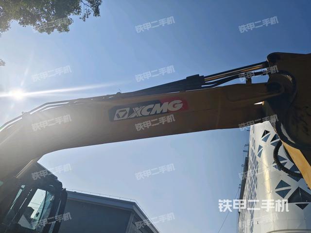 大臂整體?右側(cè)(工作和回轉(zhuǎn)裝置) 大臂整體?右側(cè)(工作和回轉(zhuǎn)裝置)