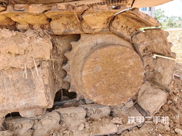 左驱动轮（行走机构）