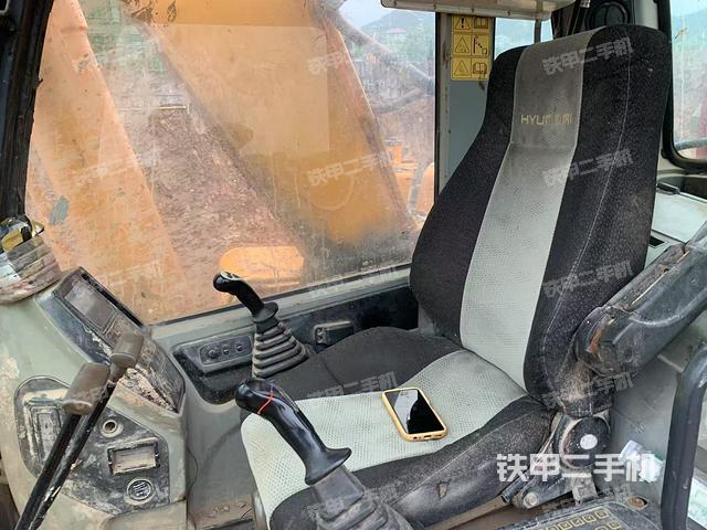 駕駛室整體（整機(jī)外觀）