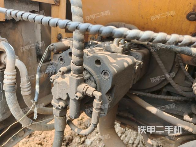 散熱器正面(大件艙室) 散熱器正面(大件艙室)