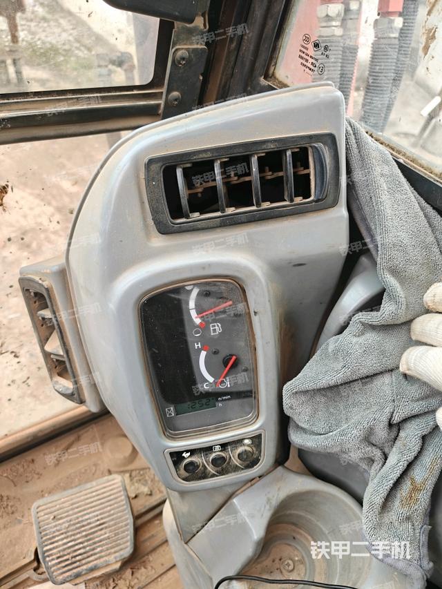 顯示屏?(駕駛室部分) 顯示屏?(駕駛室部分)