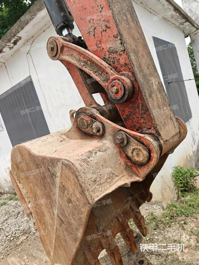 小臂整體右前(工作和回轉(zhuǎn)裝置) 小臂整體右前(工作和回轉(zhuǎn)裝置)