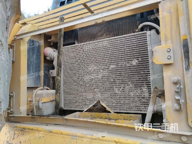 散熱器正面（大件艙室）