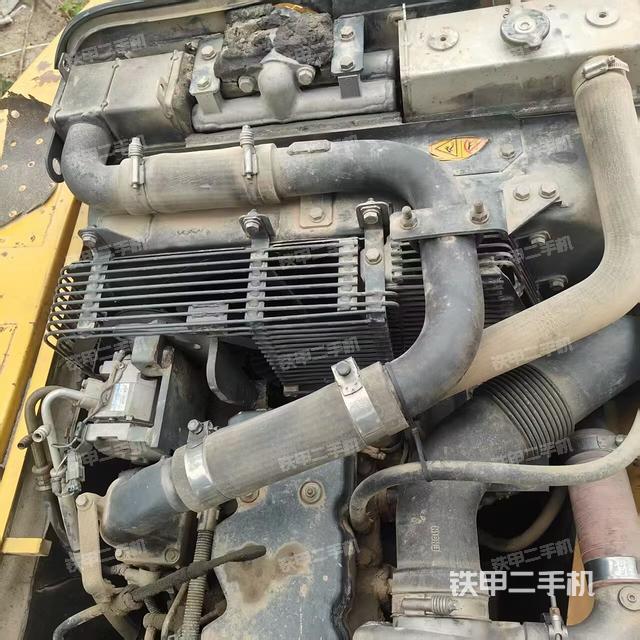 发动机室(上车部件) 发动机室(上车部件)