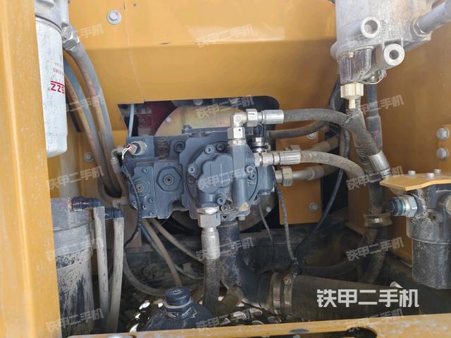 液壓泵室(大件艙室) 液壓泵室(大件艙室)