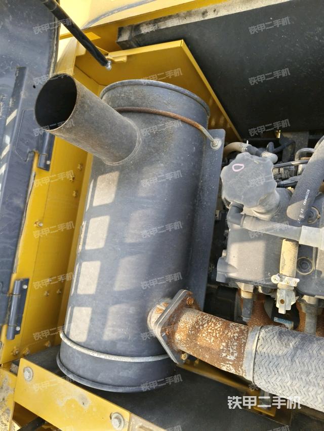 水箱+风扇特写(上车部件) 水箱+风扇特写(上车部件)