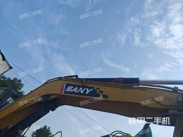 大臂整體?右側(cè)(工作和回轉(zhuǎn)裝置) 大臂整體?右側(cè)(工作和回轉(zhuǎn)裝置)