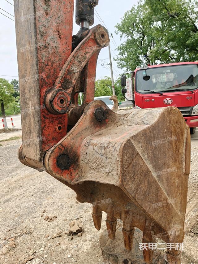 鏟斗45度(工作和回轉(zhuǎn)裝置) 鏟斗45度(工作和回轉(zhuǎn)裝置)