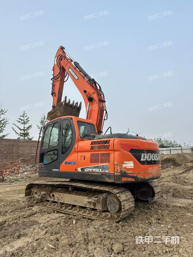 整机右后45°(整机外观) 整机右后45°(整机外观)