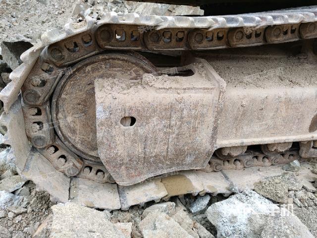 左側(cè)行走馬達(dá)蓋板（行走機(jī)構(gòu)）