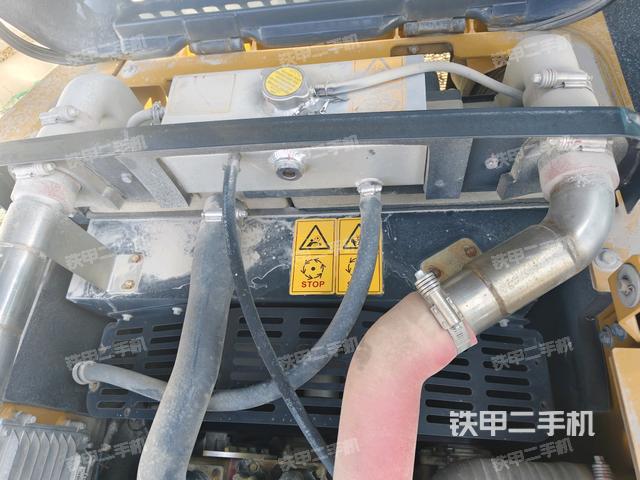 水箱+風(fēng)扇特寫(上車部件) 水箱+風(fēng)扇特寫(上車部件)