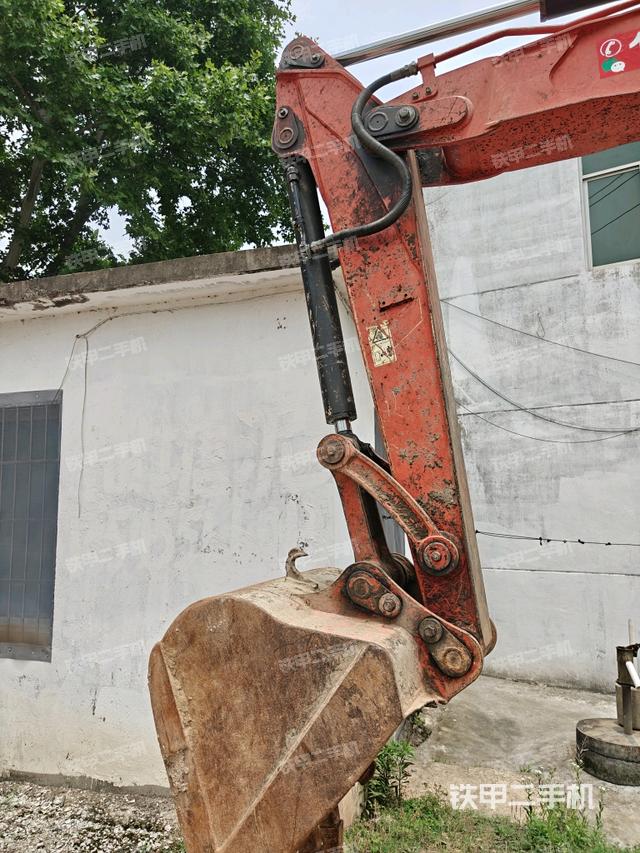 小臂整體左后(工作和回轉(zhuǎn)裝置) 小臂整體左后(工作和回轉(zhuǎn)裝置)