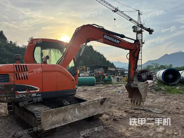 整机右后45°（整机外观）