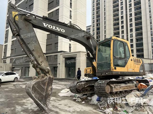 沃爾沃EC140BLC挖掘機(jī)
