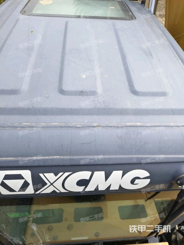 驾驶室顶部俯视(上车部件) 驾驶室顶部俯视(上车部件)