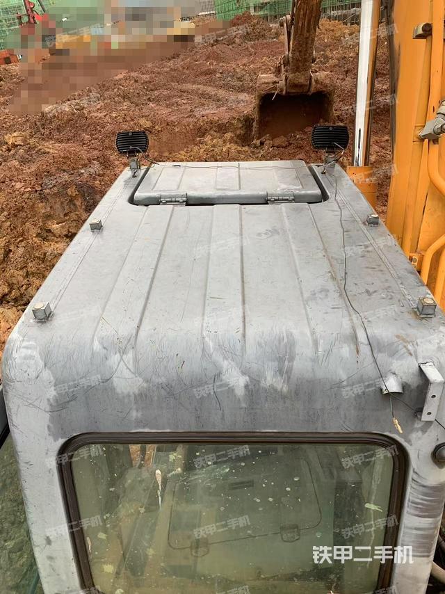 駕駛室頂部（整機(jī)外觀）