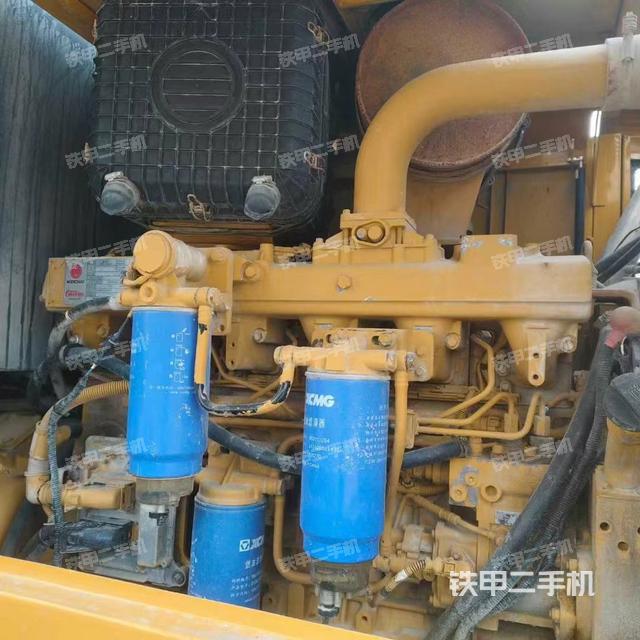 發(fā)動機左側(整機外觀及大件) 發(fā)動機左側(整機外觀及大件)