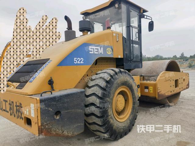 整機右后45°(設(shè)備外觀及核心部件) 整機右后45°(設(shè)備外觀及核心部件)