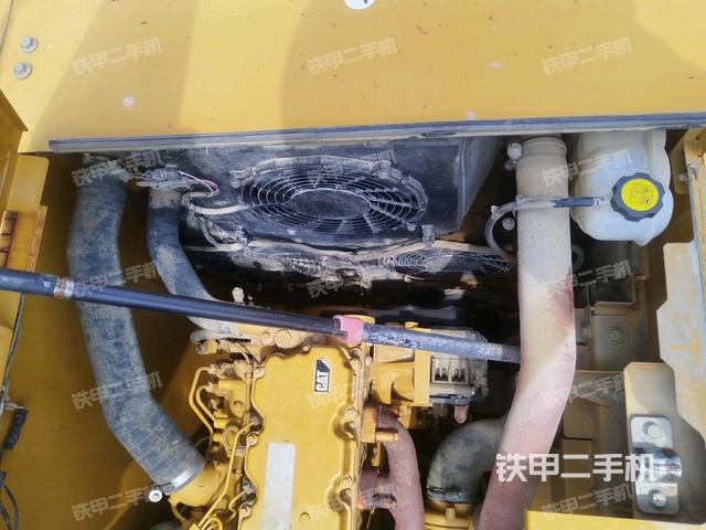 水箱+風(fēng)扇特寫(上車部件) 水箱+風(fēng)扇特寫(上車部件)