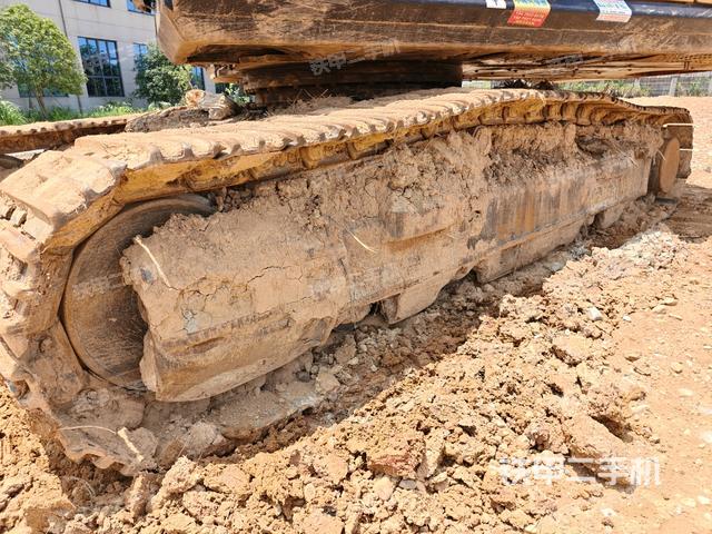 左侧履带整体 （行走机构）