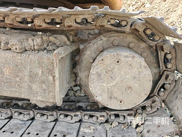 右驱动轮(行走机构) 右驱动轮(行走机构)