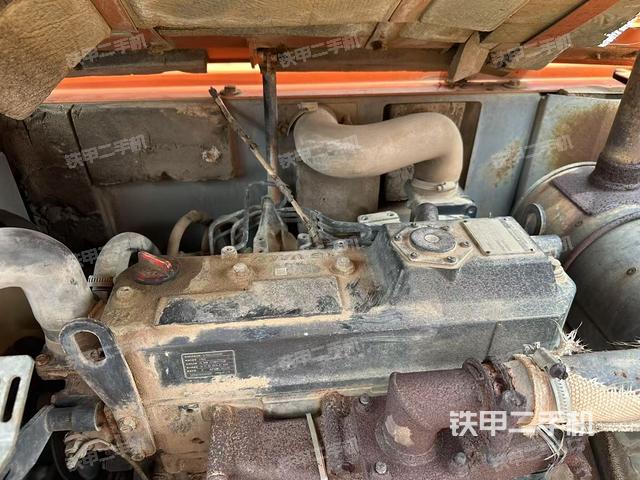 發(fā)動(dòng)機(jī)整體俯視(整機(jī)外觀) 發(fā)動(dòng)機(jī)整體俯視(整機(jī)外觀)