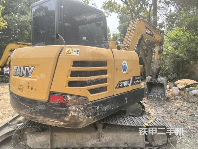 整機(jī)右后45°(整機(jī)外觀) 整機(jī)右后45°(整機(jī)外觀)