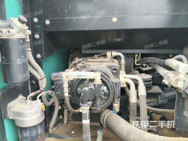 液压泵室(大件舱室) 液压泵室(大件舱室)