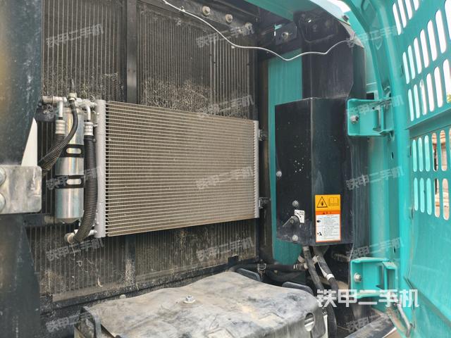 散热器正面(大件舱室) 散热器正面(大件舱室)