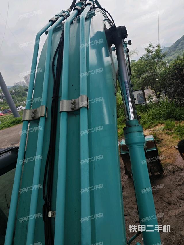 大臂背部俯視（工作和回轉(zhuǎn)裝置）