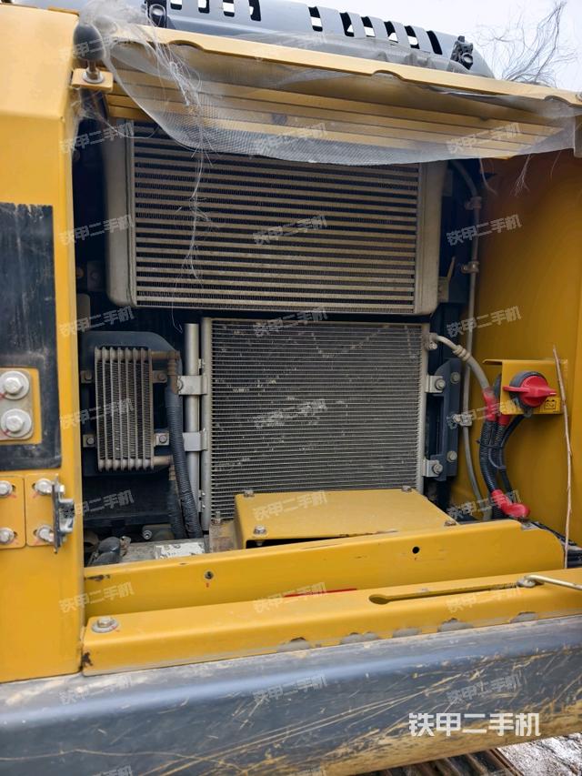 散熱器室(大件艙室) 散熱器室(大件艙室)