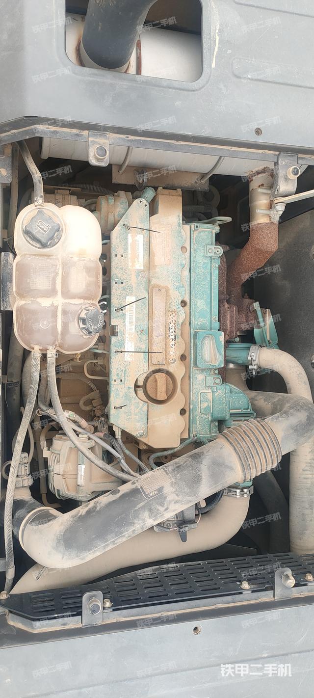 發(fā)動機(jī)整體俯視(整機(jī)外觀) 發(fā)動機(jī)整體俯視(整機(jī)外觀)