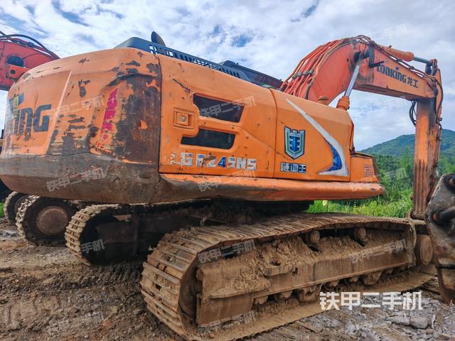 右后45(整機(jī)外觀) 右后45(整機(jī)外觀)
