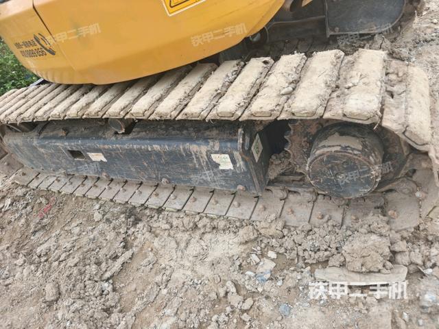 右侧履带整体 (行走机构) 右侧履带整体 (行走机构)