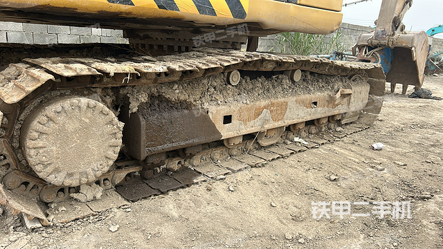 单侧履带整体（整机外观）