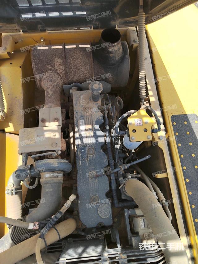 發(fā)動機(jī)整體俯視(整機(jī)外觀) 發(fā)動機(jī)整體俯視(整機(jī)外觀)