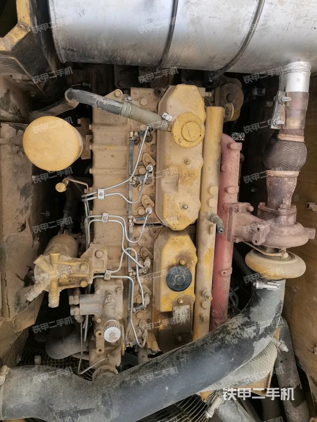 氣門室蓋螺絲特寫(上車部件) 氣門室蓋螺絲特寫(上車部件)