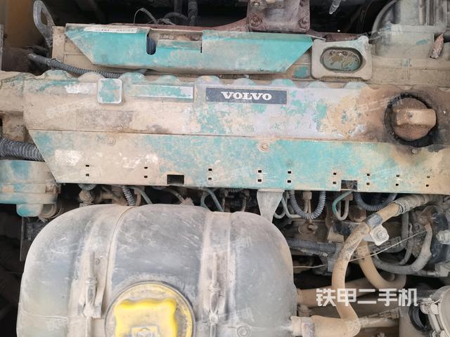 氣門室蓋螺絲特寫(上車部件) 氣門室蓋螺絲特寫(上車部件)