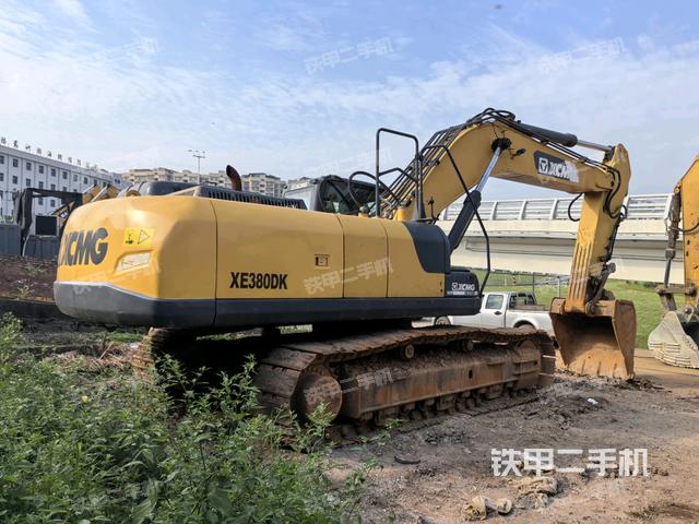 右后45(整機(jī)外觀) 右后45(整機(jī)外觀)