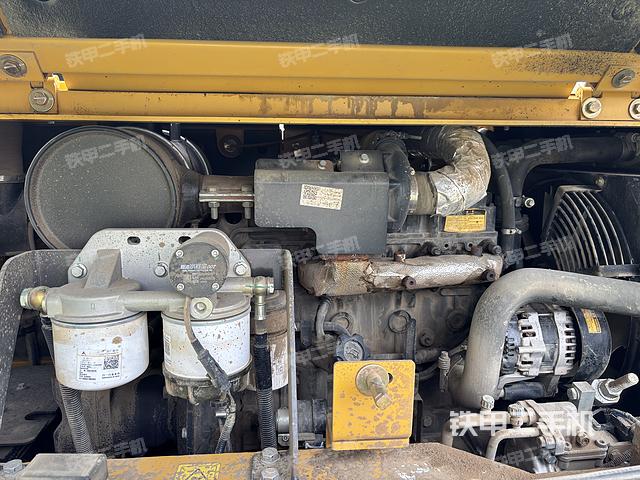 发动机整体俯视（整机外观）