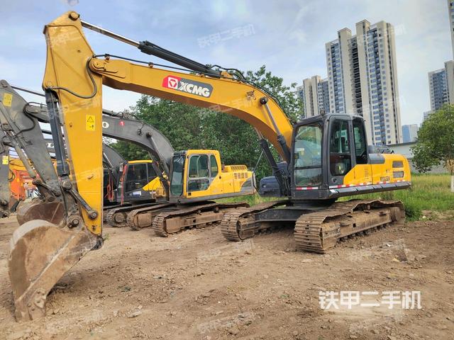 徐工XE225DK挖掘機(jī)