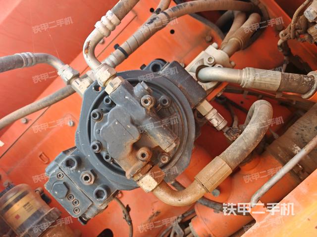 液壓泵室(大件艙室) 液壓泵室(大件艙室)