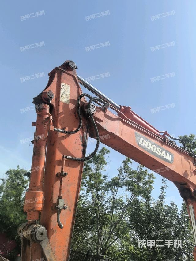 大臂整體?右側(cè)(工作和回轉(zhuǎn)裝置) 大臂整體?右側(cè)(工作和回轉(zhuǎn)裝置)