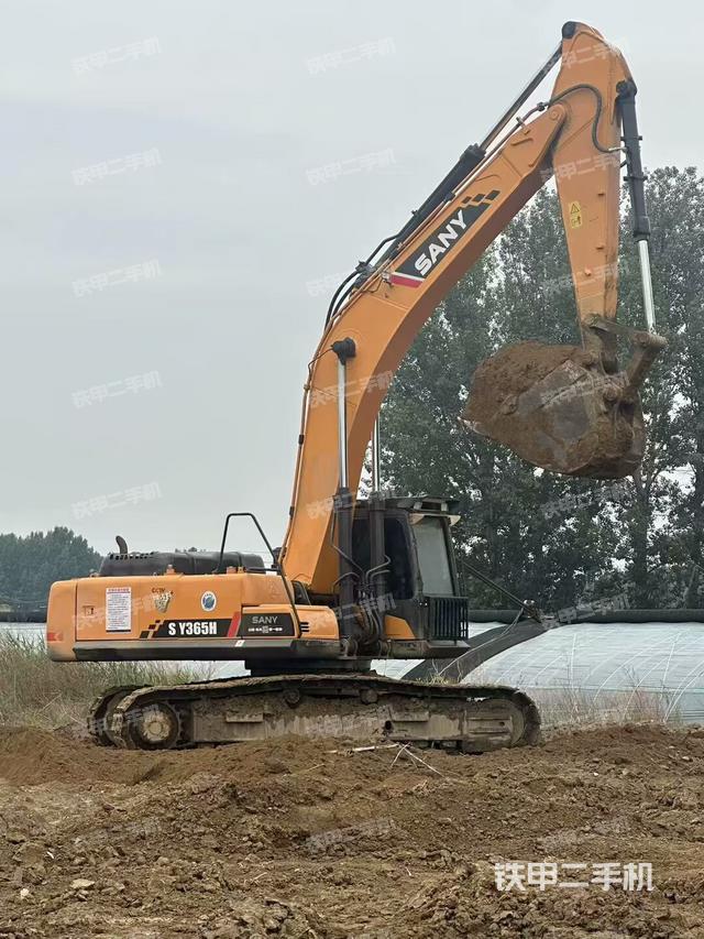 三一重工SY365H挖掘機(jī)