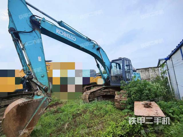 神鋼SK210LC-8挖掘機(jī)