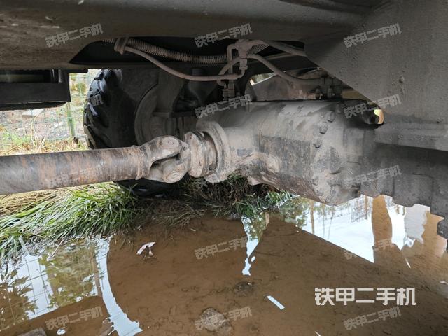 右側行走馬達蓋板（行走機構）