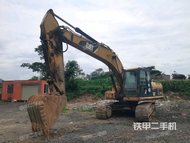 卡特彼勒320D進(jìn)口挖掘機