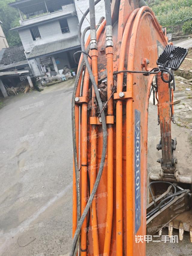 大臂背部俯視（工作和回轉裝置）