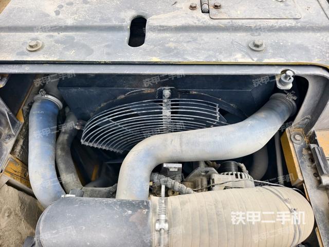 水箱+風扇特寫(上車部件) 水箱+風扇特寫(上車部件)